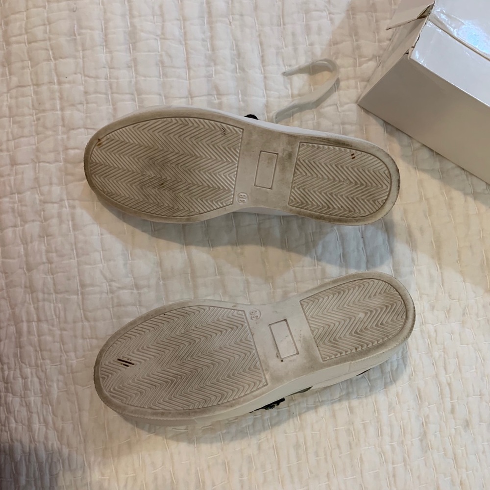 White leather platform sneaker with "fly" jewel - Picture 5 of 5